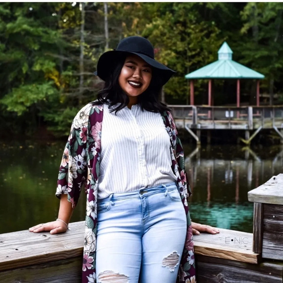 Floral Boho Kimono cardigan- Burgundy with floral print - Picture 2 of 10